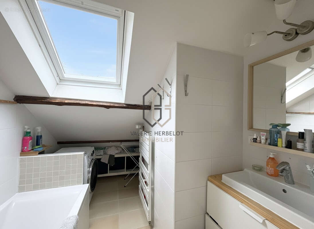 Appartement à SAINT-MAUR-DES-FOSSES