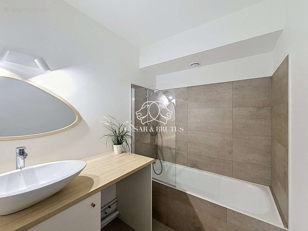 Appartement à LYON-8E