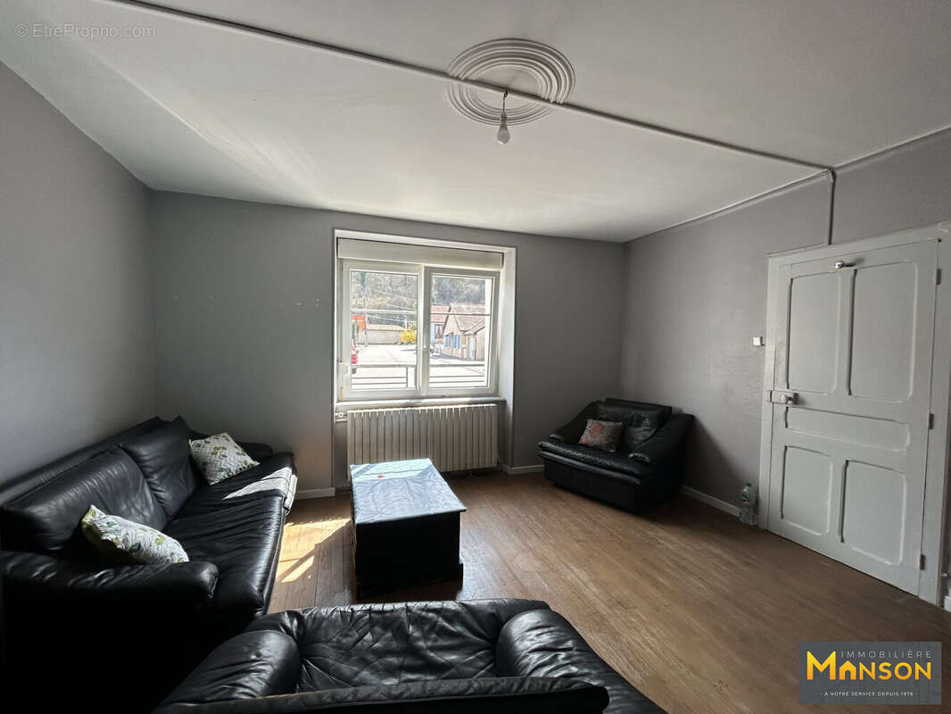 Maison à PIERRE-LA-TREICHE