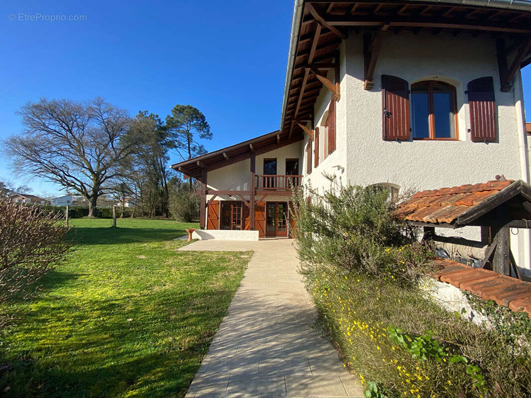 Maison à PRECHACQ-LES-BAINS