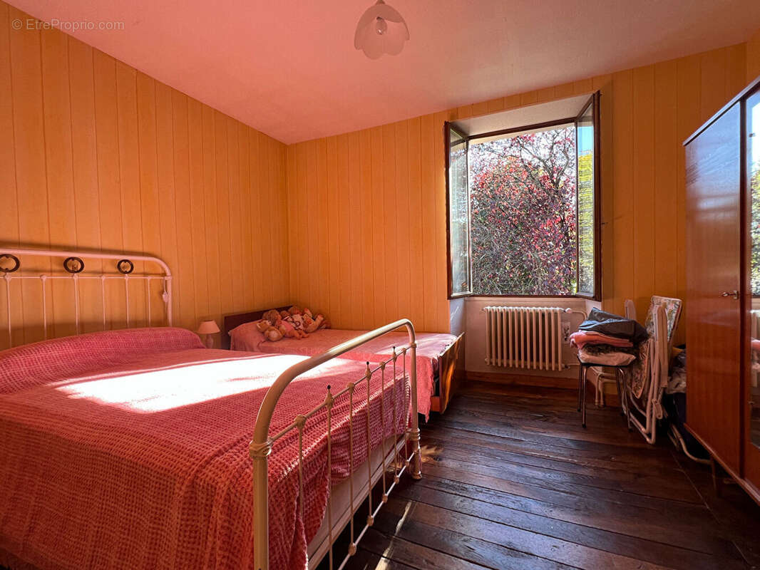 Maison à CHAPELLE-VIVIERS