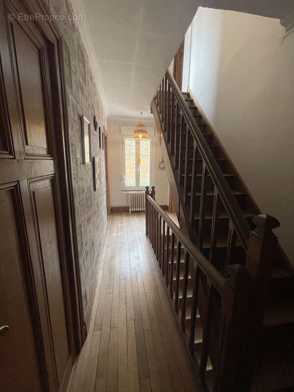 Maison à MAUBERT-FONTAINE