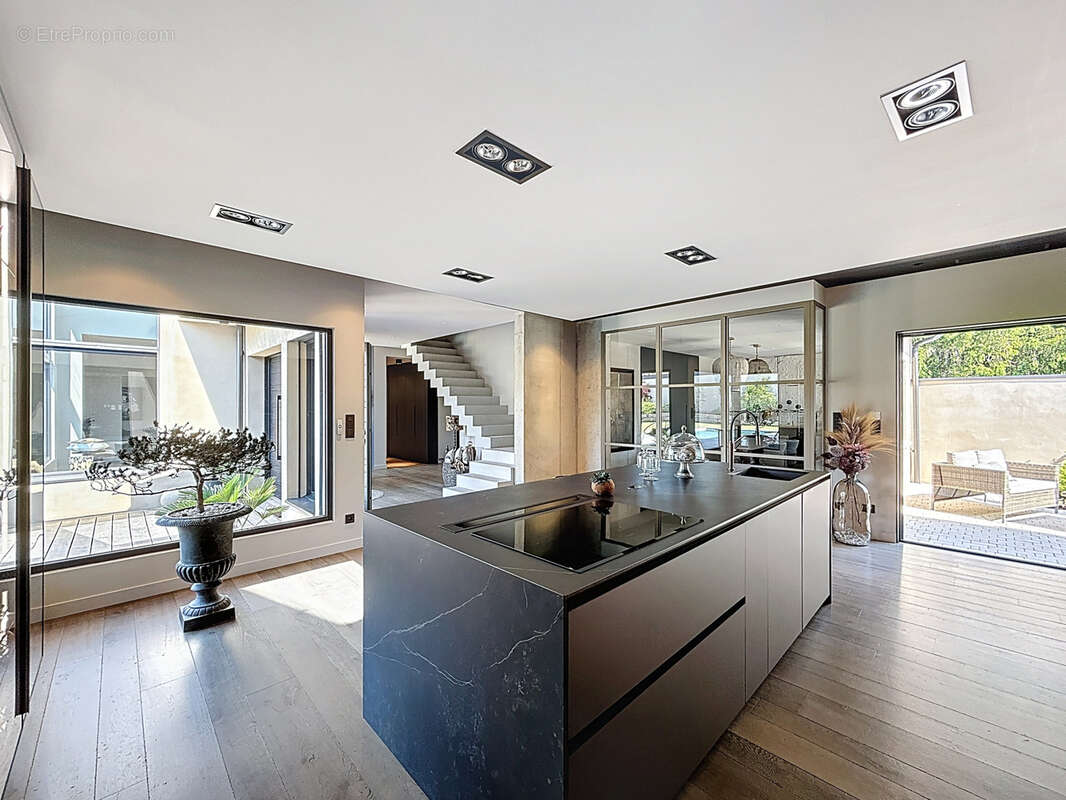 Maison à JASSANS-RIOTTIER