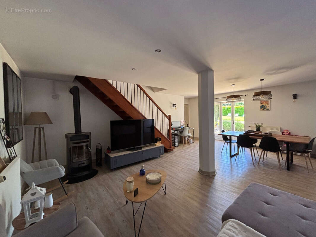 Photo 4 - Maison à CORCELLES-EN-BEAUJOLAIS