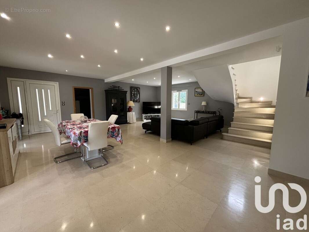 Photo 9 - Maison à NIMES