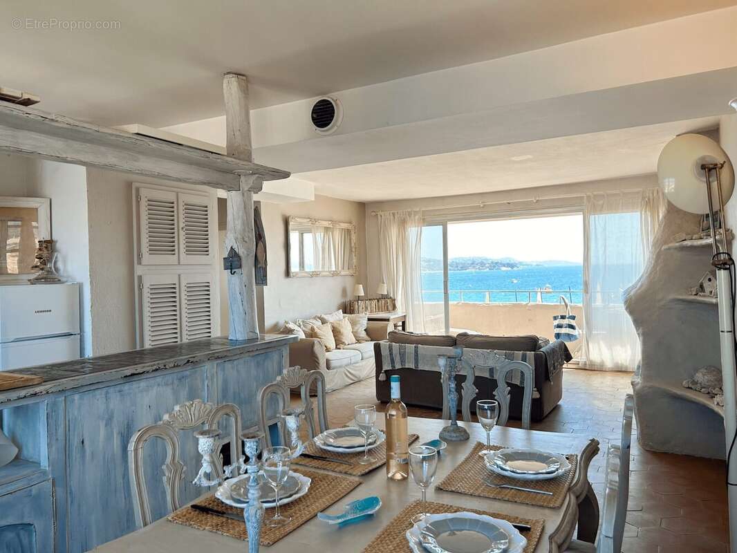 Appartement à GRIMAUD