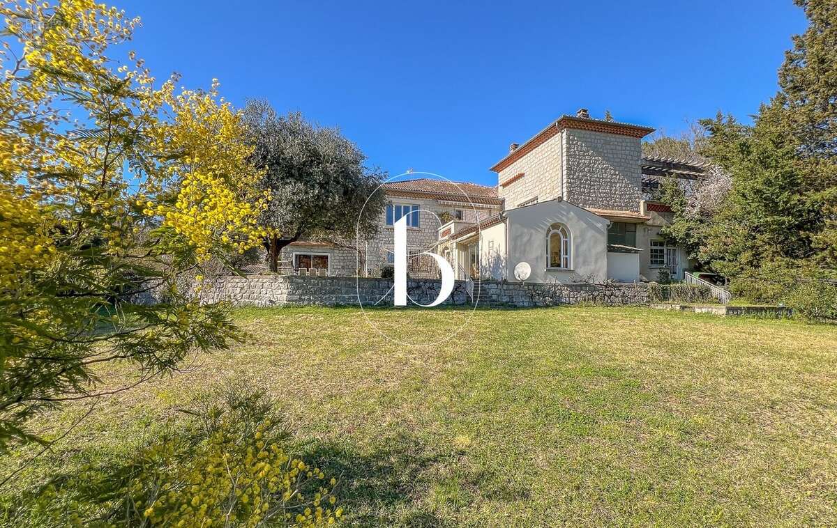 Maison à VALLON-PONT-D'ARC