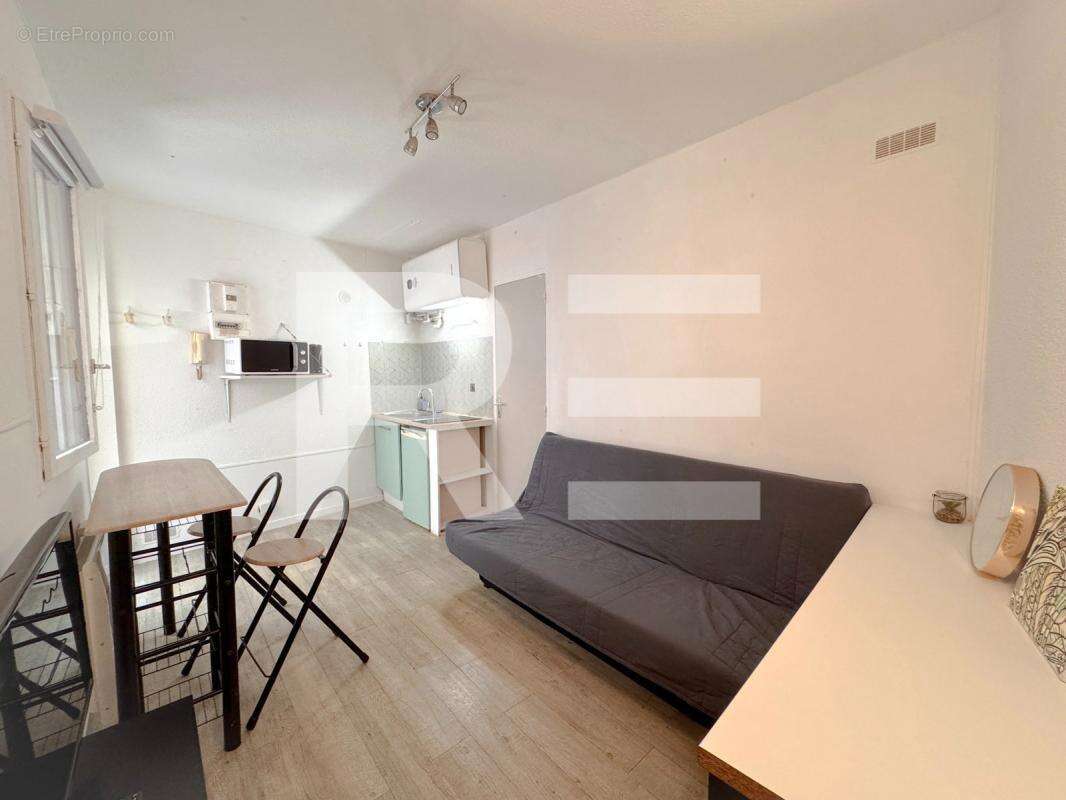 Studio meublé (loué) – centre-ville – idéal investissement - photo 6