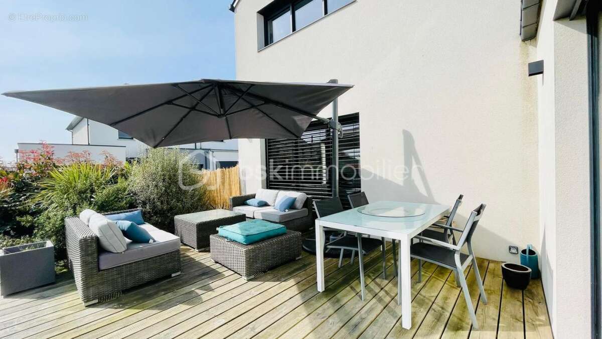 Maison à VERN-SUR-SEICHE