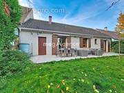 Maison à LES MUREAUX