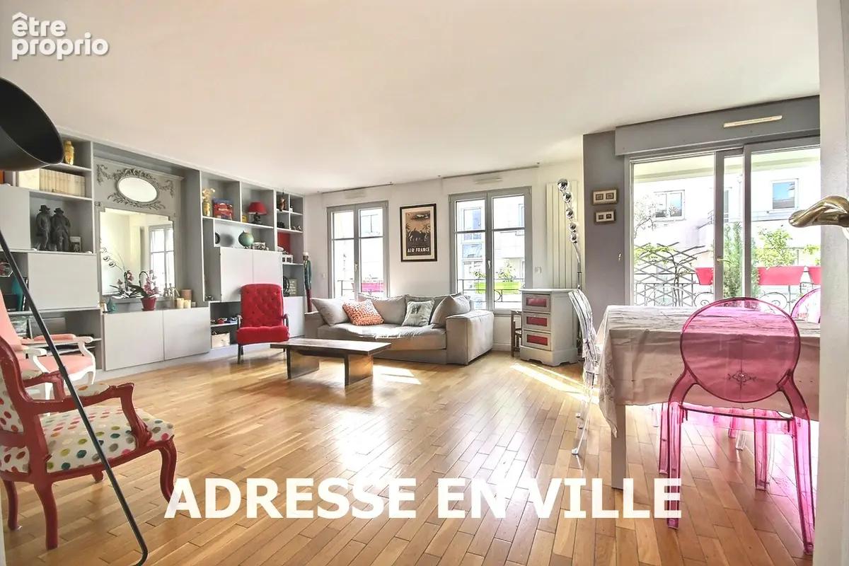 Duplex de 166 m2 offrant 5 chambres et deux balcons-terrasses - photo 2