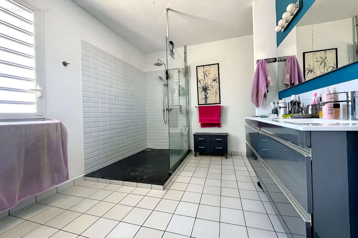 Maison à SAINT-DENIS