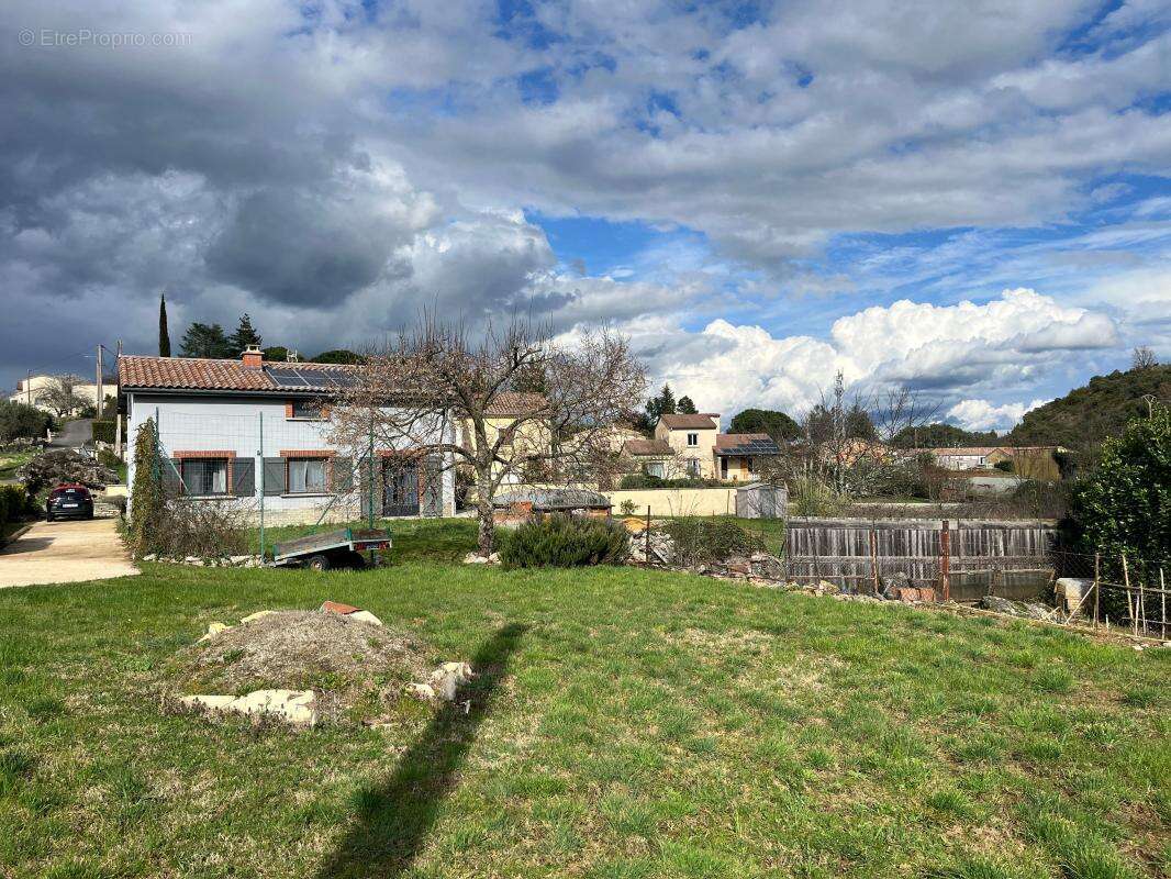 Maison à SAINT-PAUL-LE-JEUNE