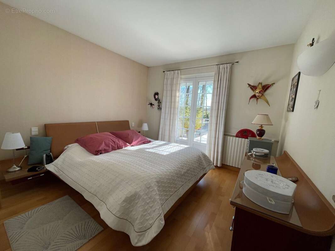 Maison à VEIGNE