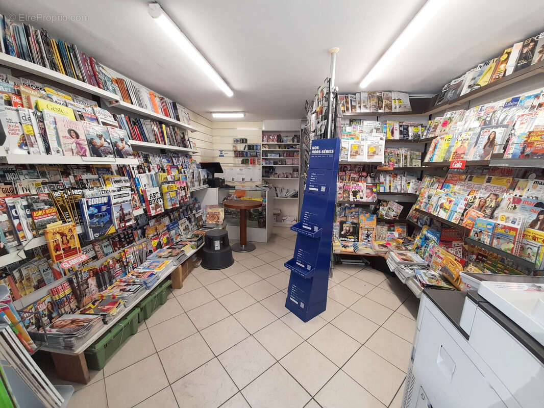 Commerce à PARIS-20E