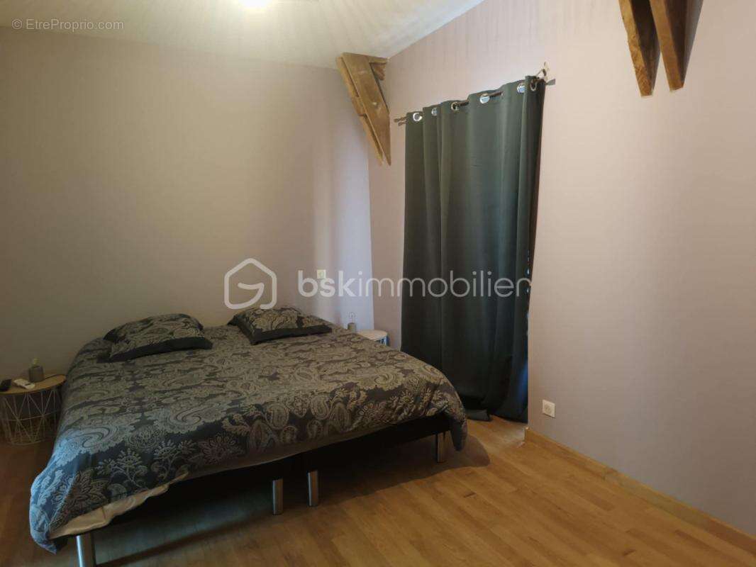 Maison à SAINT-MARTIAL-DE-NABIRAT