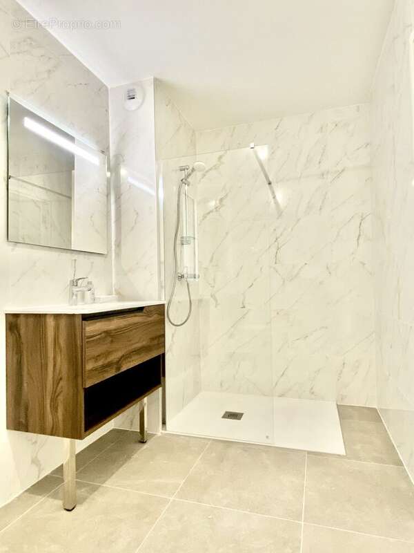 Appartement à LA TURBIE