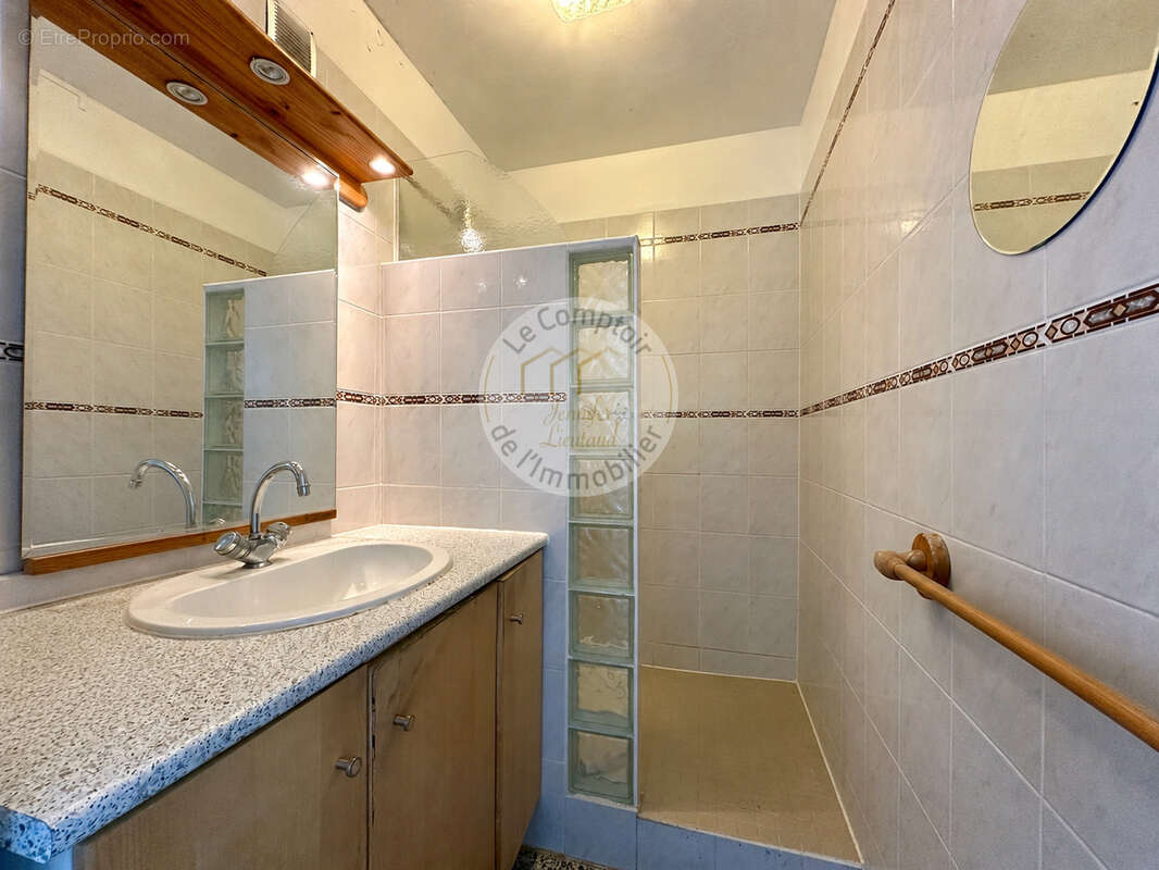 Appartement à MARSEILLE-9E