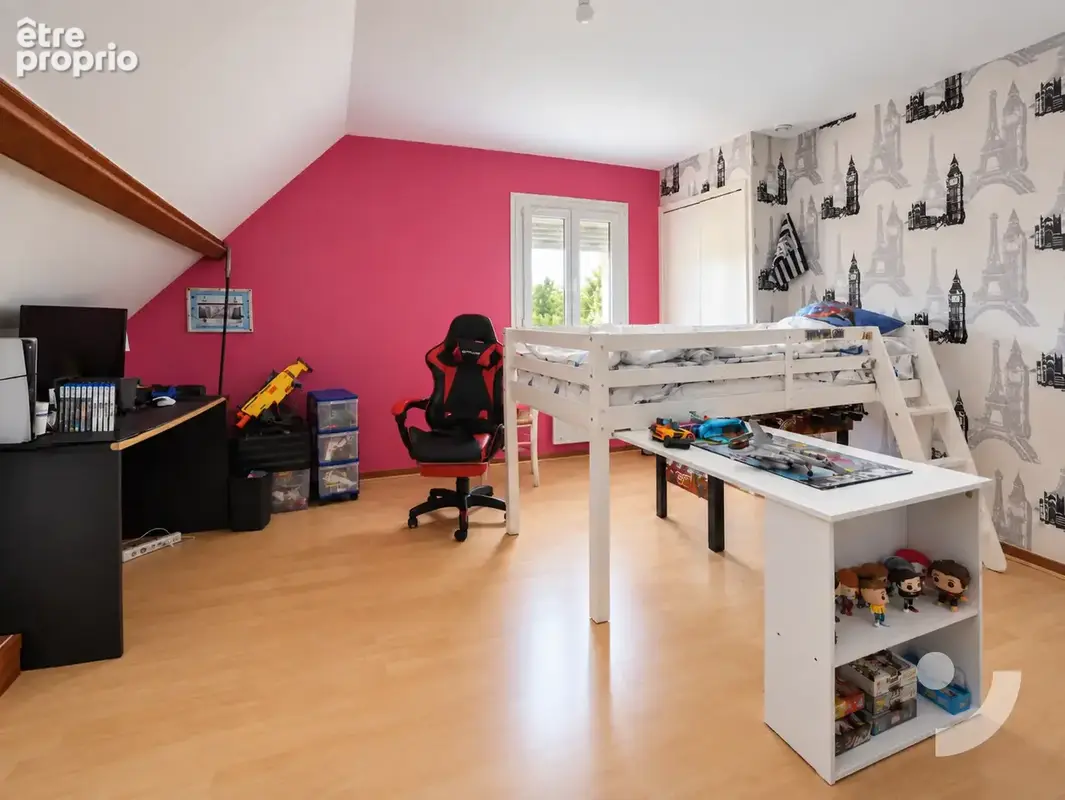 Maison familiale de 187 m2 avec grand terrain, confort de plain-pied et sous-sol complet à Aÿ - photo 13