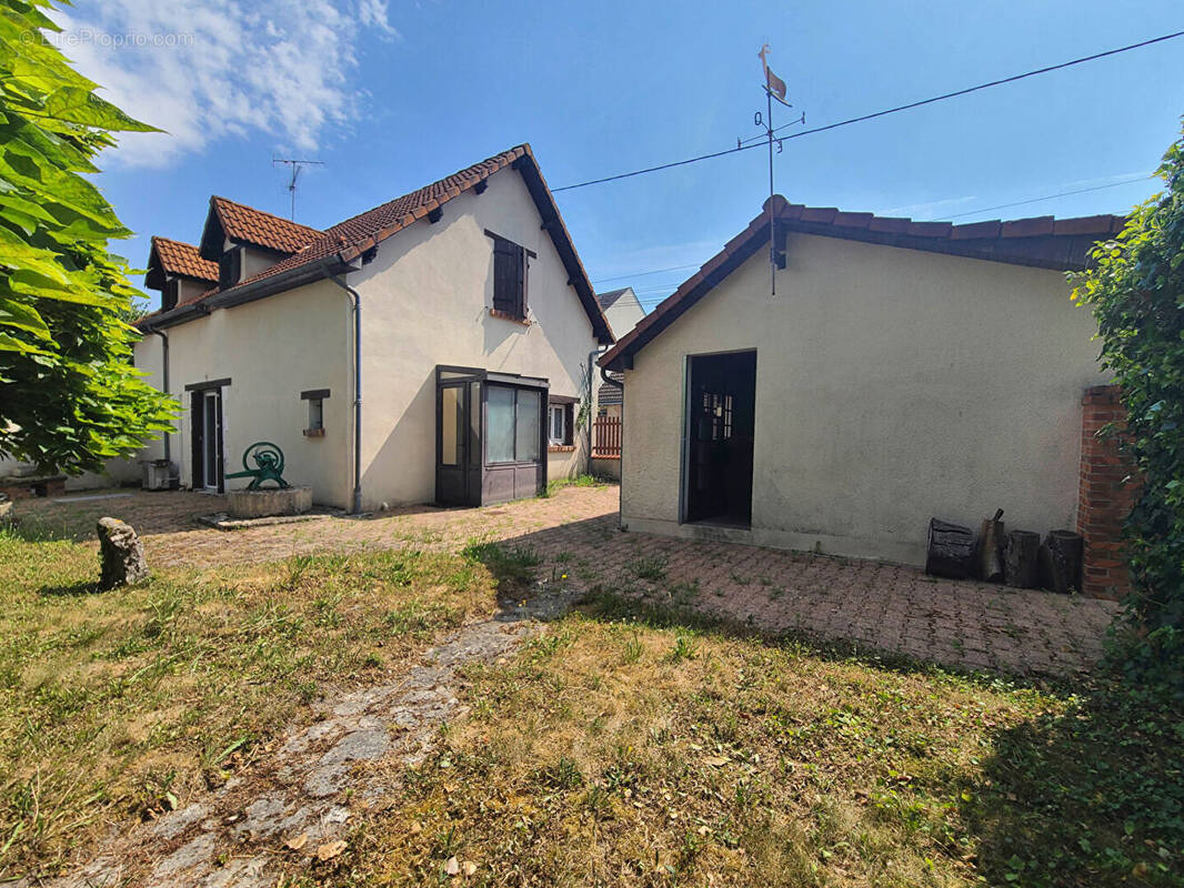 Maison à VRIGNY