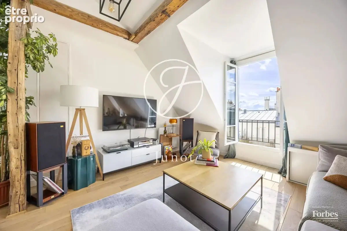 Paris 11e - CHEMIN VERT - Appartement à vendre - 4 pièces - 61.90m² Carrez - 2 chambres - Dernier étage. - photo 3