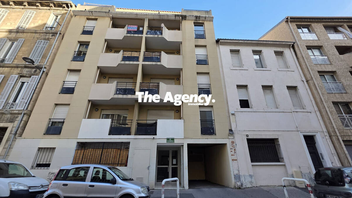 Parking à MARSEILLE-5E