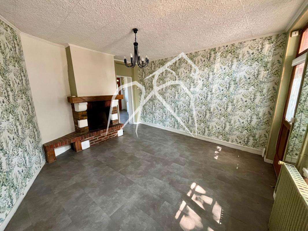 Maison mitoyenne avec 3 chambres, jardin et cave  83 m²  LE-PETIT-QUEVILLY - photo 3