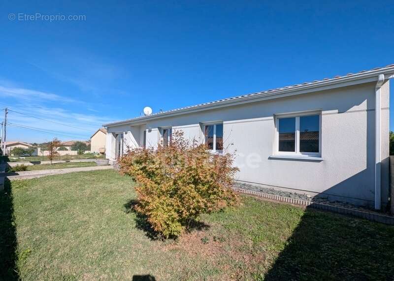 Maison à LUGON-ET-L'ILE-DU-CARNAY