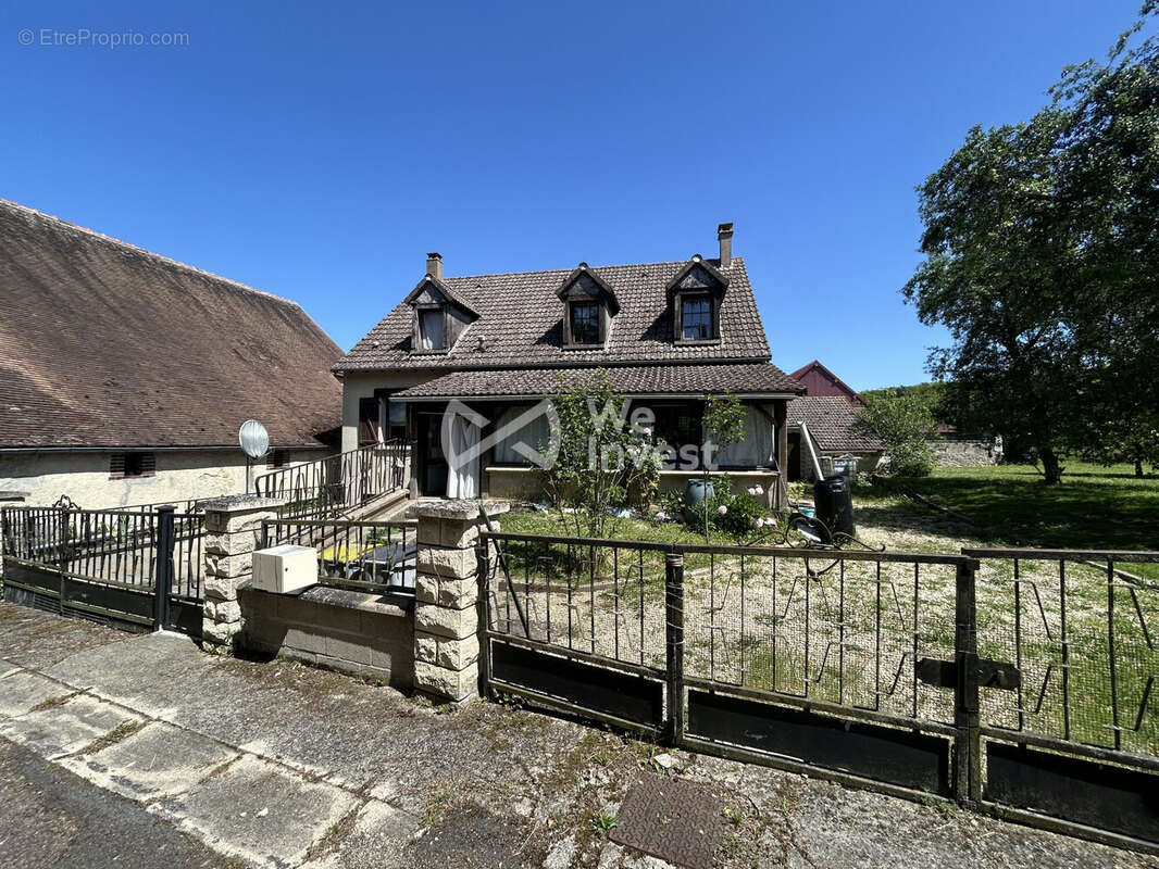 Maison à PERCENEIGE