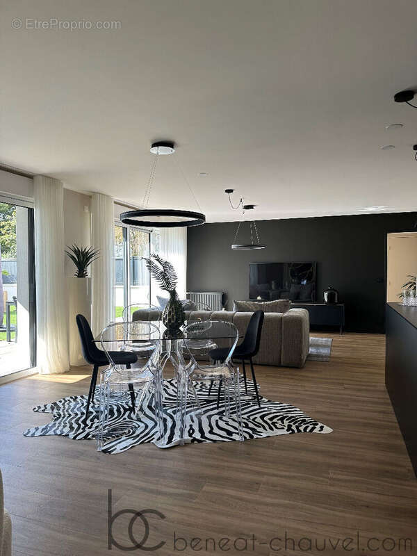 Vannes Ouest Appartement 4 pièces neuf avec jardin 100m²  - Meublé haut de gamme - photo 5