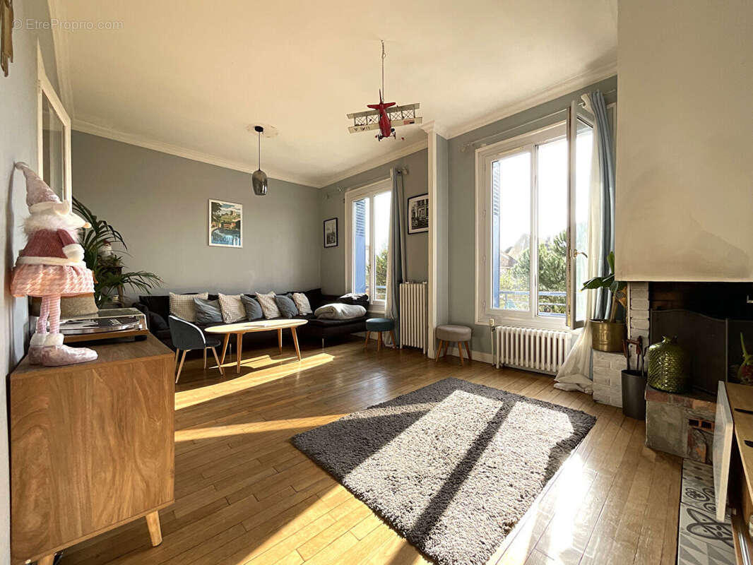 Maison à TRIEL-SUR-SEINE
