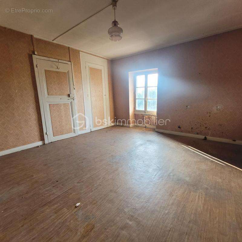 Maison à SAINT-JEAN-DE-MOIRANS