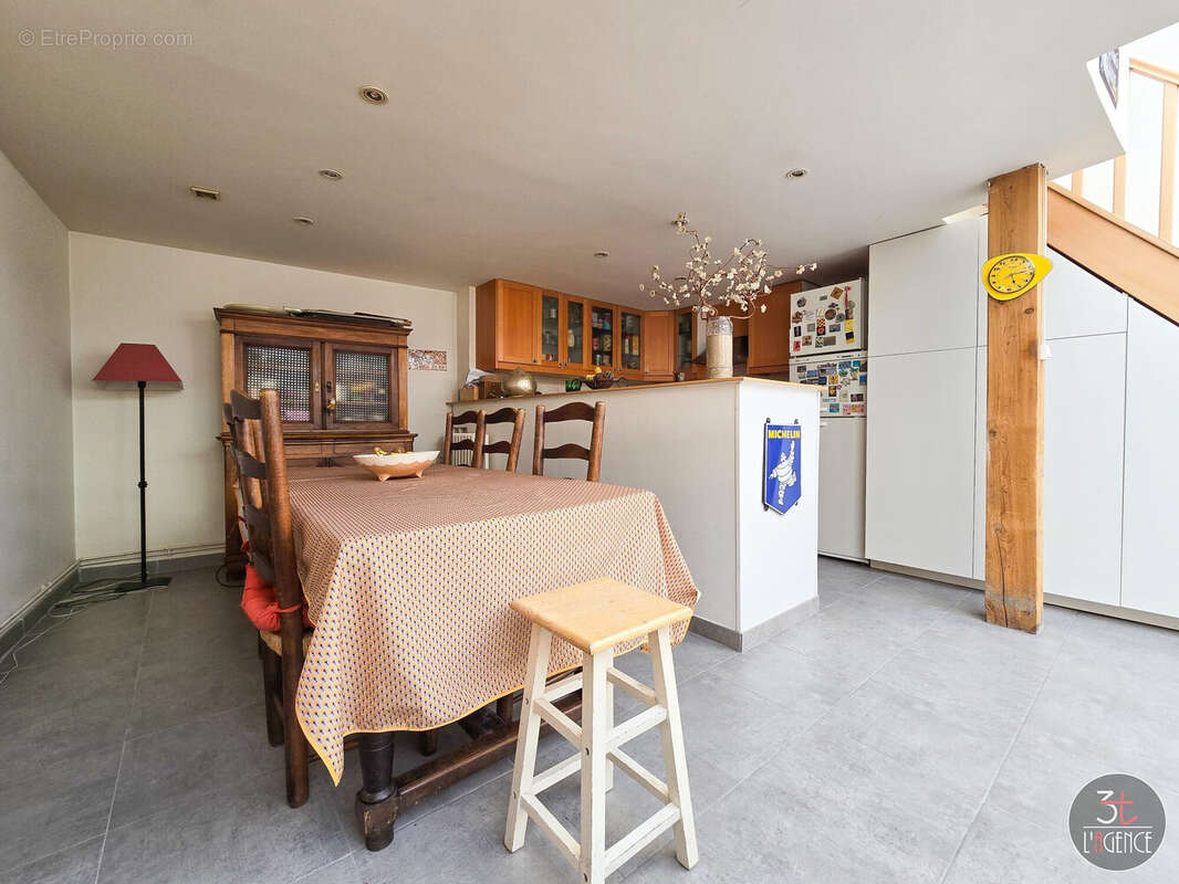Appartement à FONTENAY-SOUS-BOIS