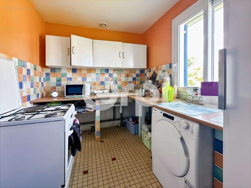 Maison à LES VENTES