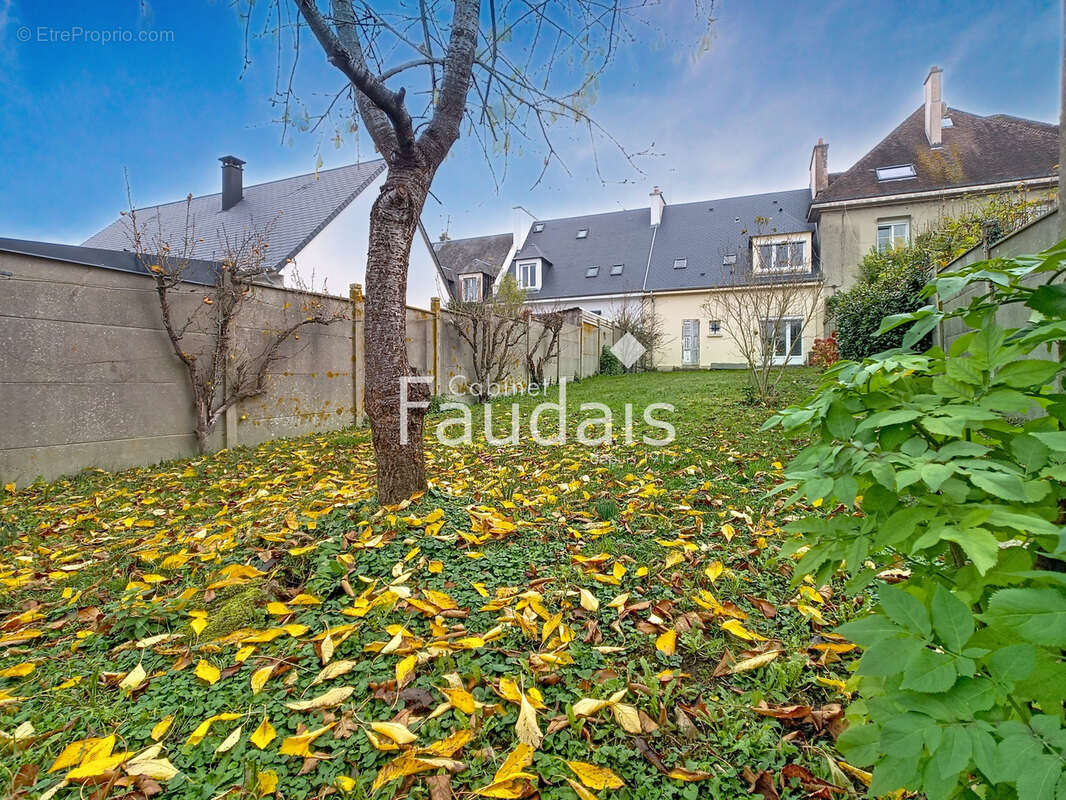 Maison à VILLERS-BOCAGE