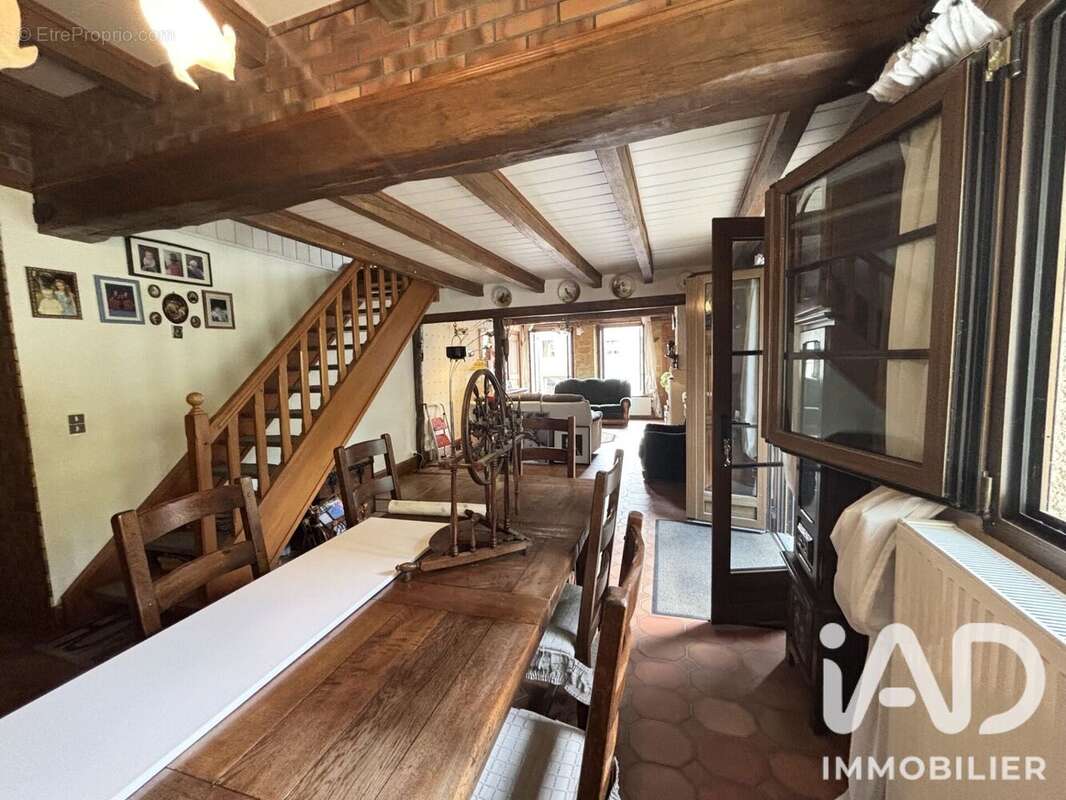 Maison 178 m² à Belval  - photo 3