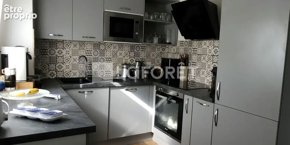 À vendre - Appartement F3 avec 2 terrasses et box à Thiais - photo 6