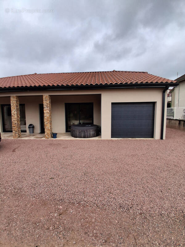 Maison à CHAUFFAILLES