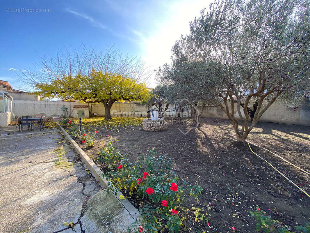 Maison à CHATEAURENARD