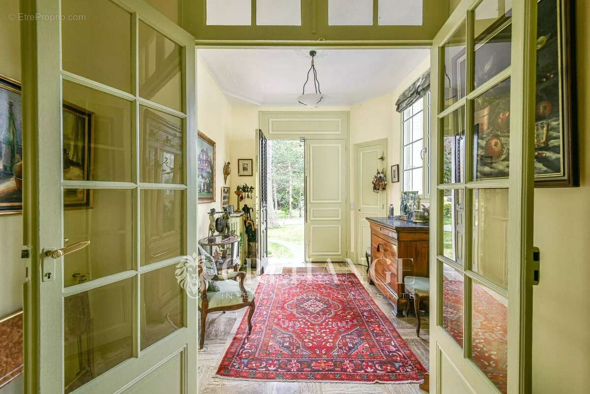 Maison à LE VESINET