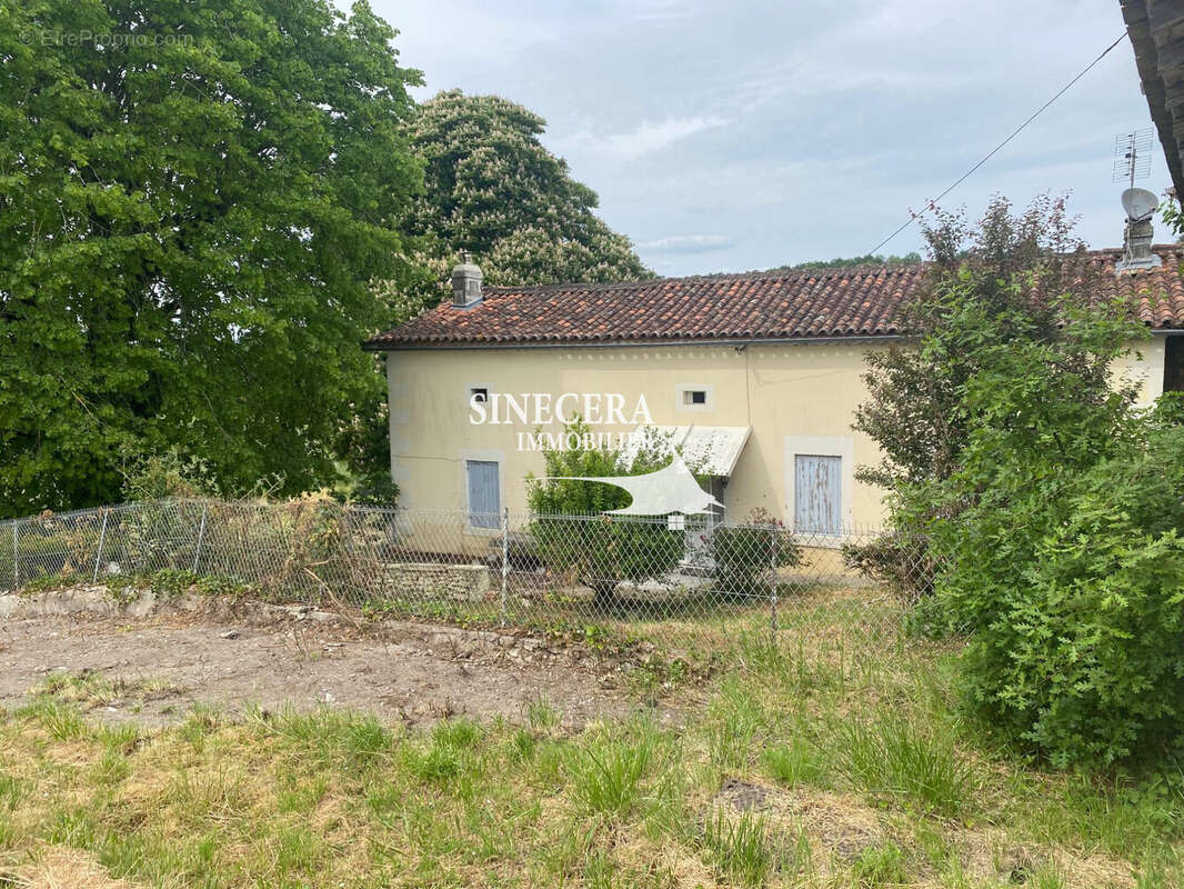 Maison à CHALAIS