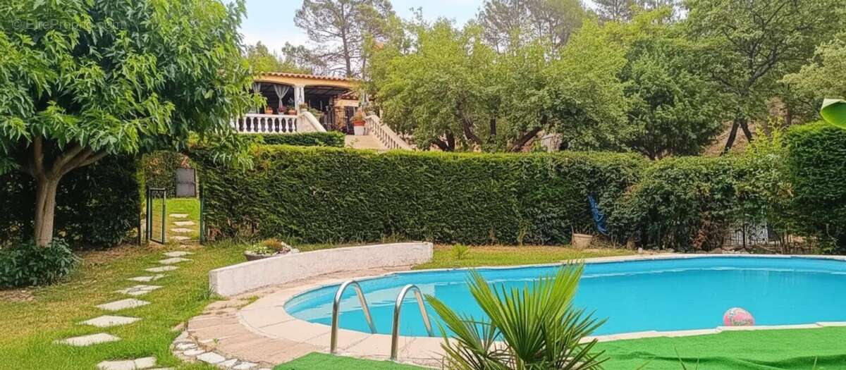 Maison de 7 pièces de 165 m² à Cabasse - photo 4