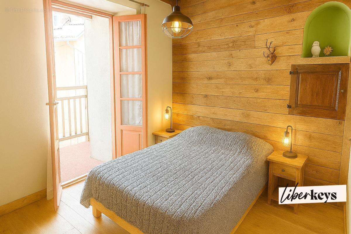 Appartement à PEONE