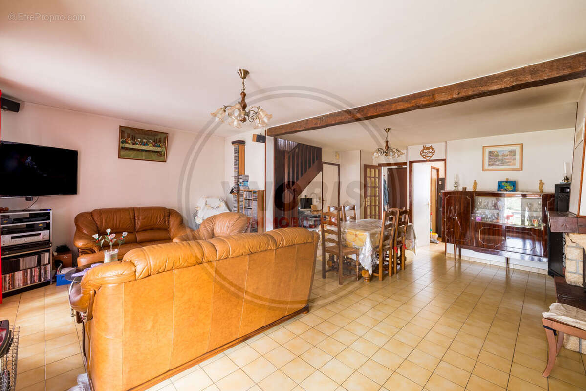 Maison à LES MUREAUX
