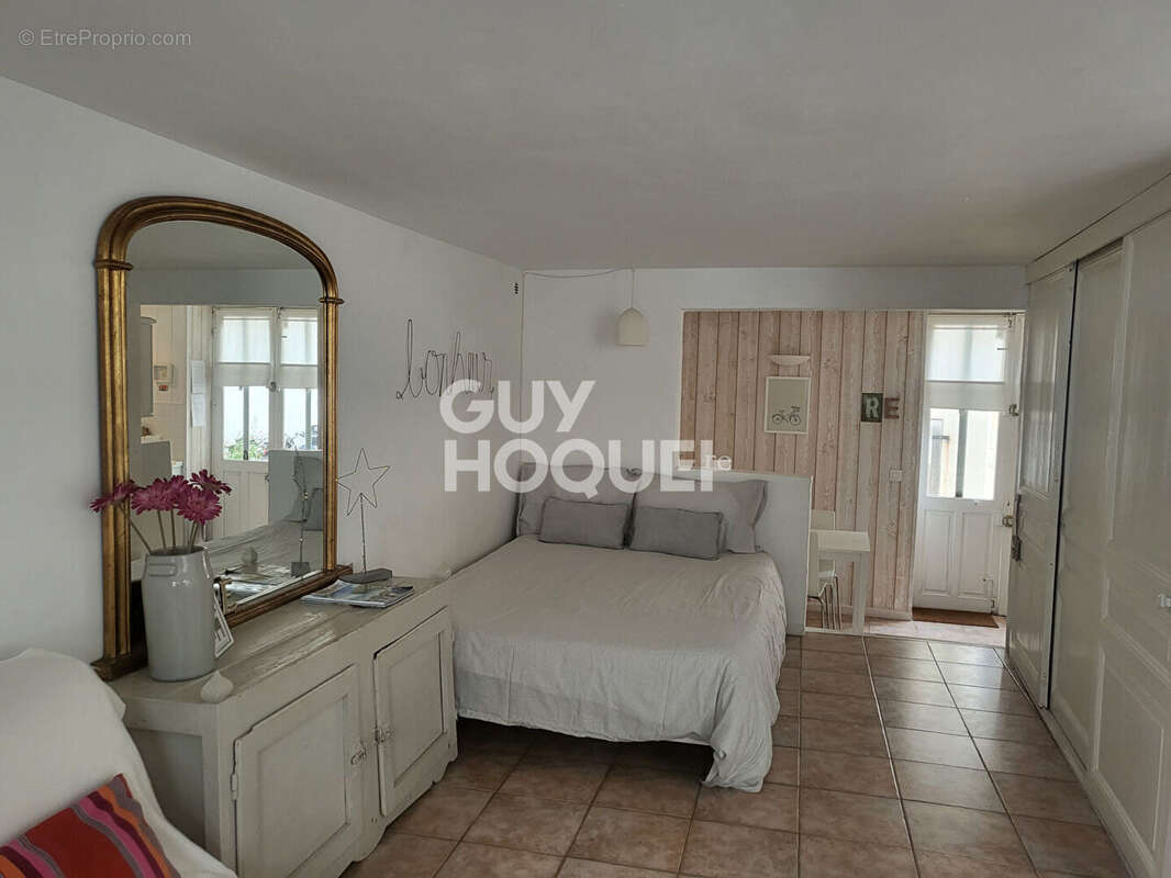 Appartement à LA FLOTTE