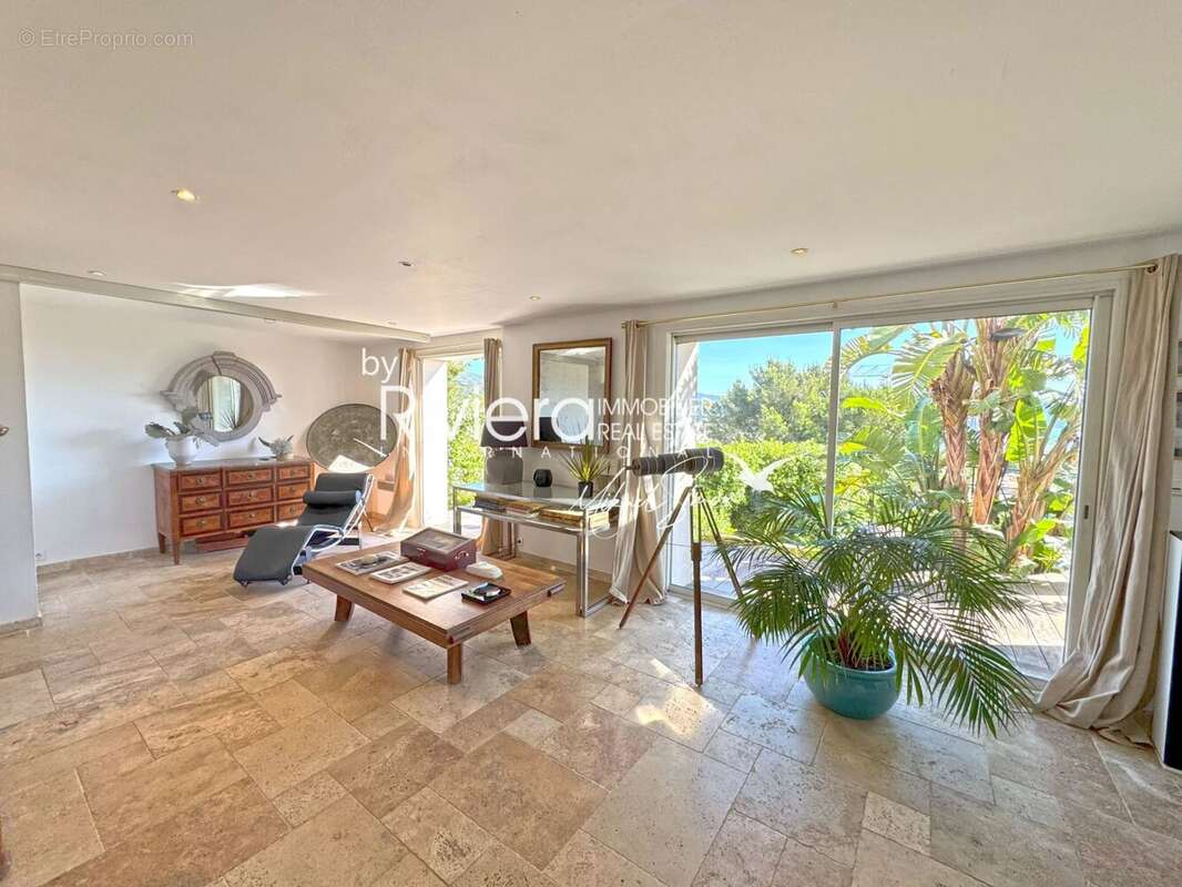 Maison à CAVALAIRE-SUR-MER