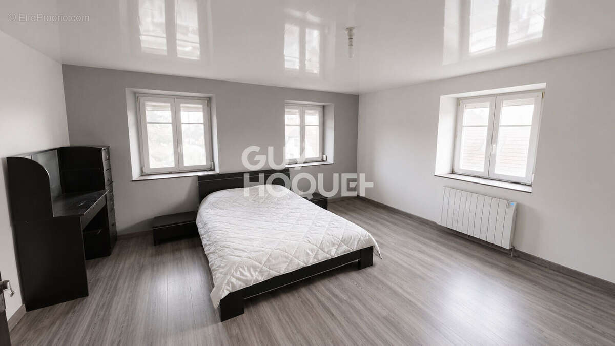 Maison 5 pièces 155 m2 à LEVAL - photo 8