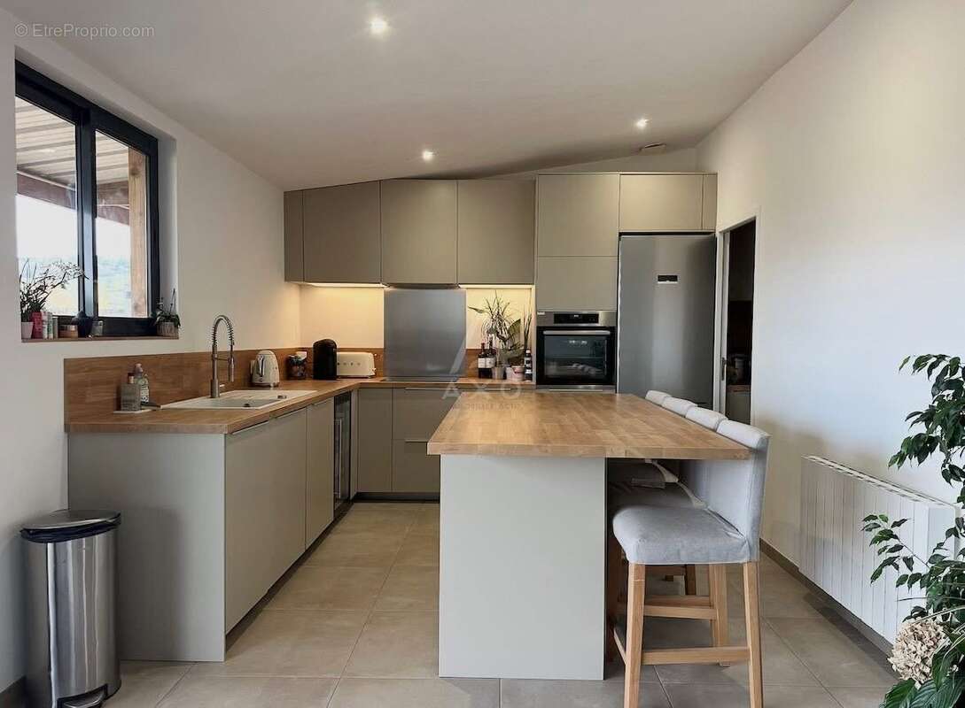 Maison à CREVECOEUR-EN-AUGE