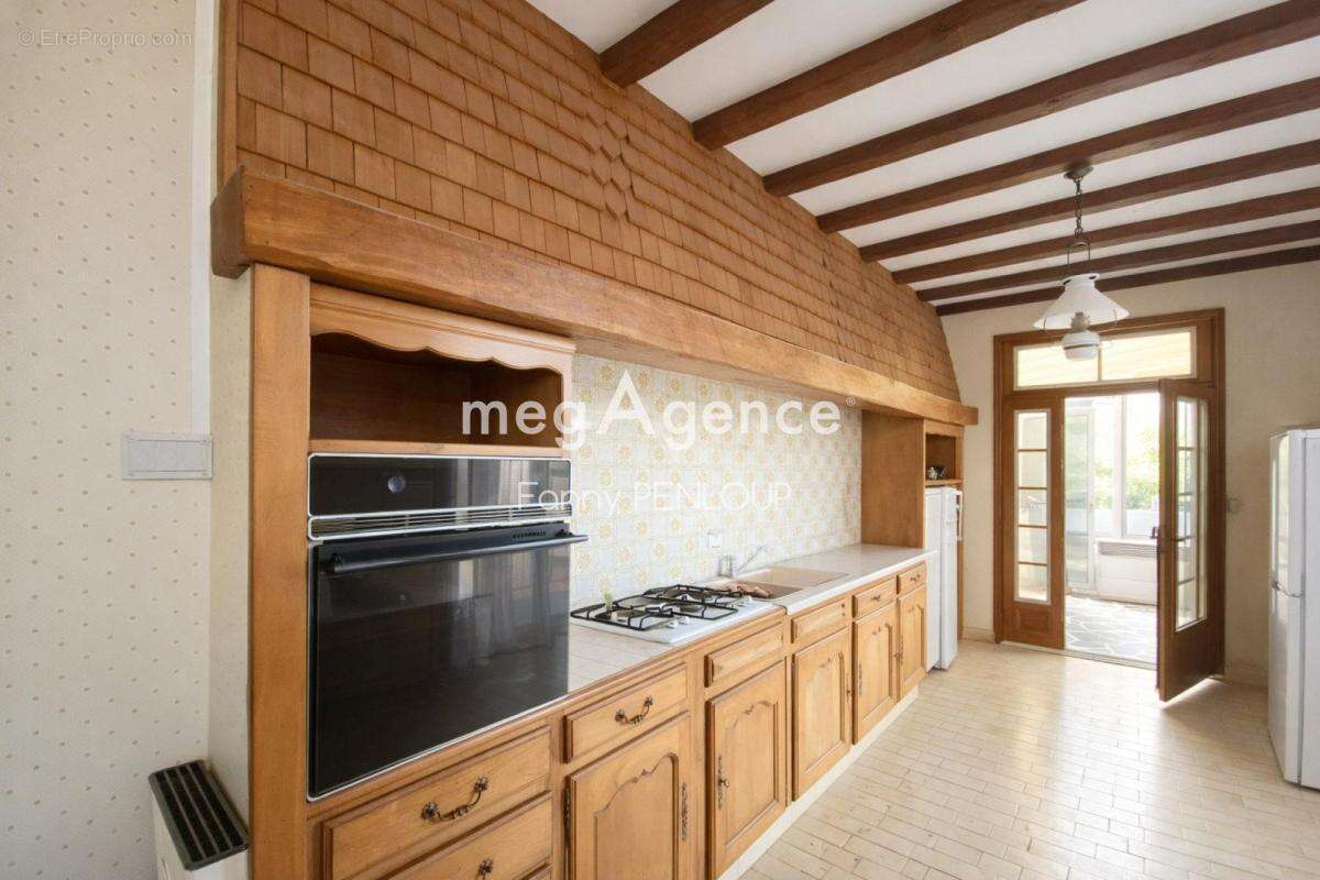 Maison à SAINT-HILAIRE-DU-HARCOUET