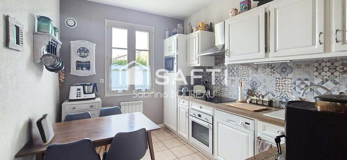 Maison 147 m² à Echire  - photo 6